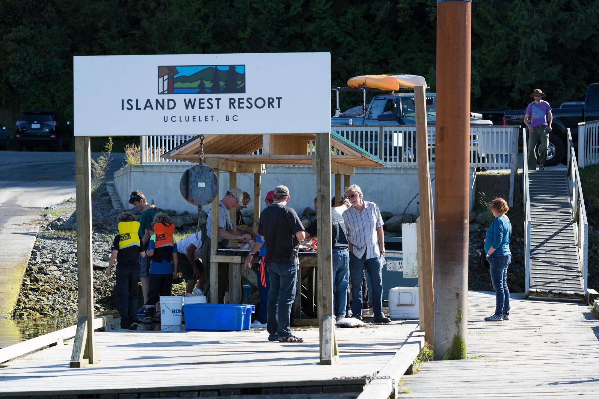 Island West Resort ユクルーレット エクステリア 写真